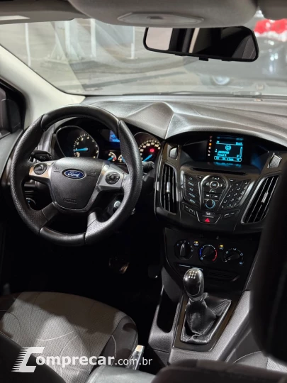 FOCUS 1.6 SE Plus 16V