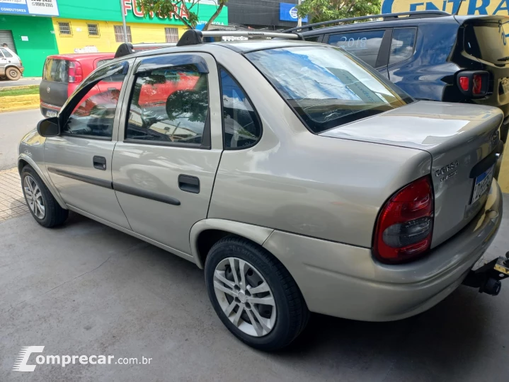 CORSA 1.0 MPFI Classic Sedan 8V