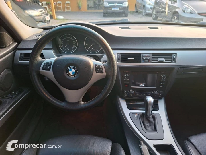 330I 3.0 Motorsport Sedan 24V Gasolina 4P Automático