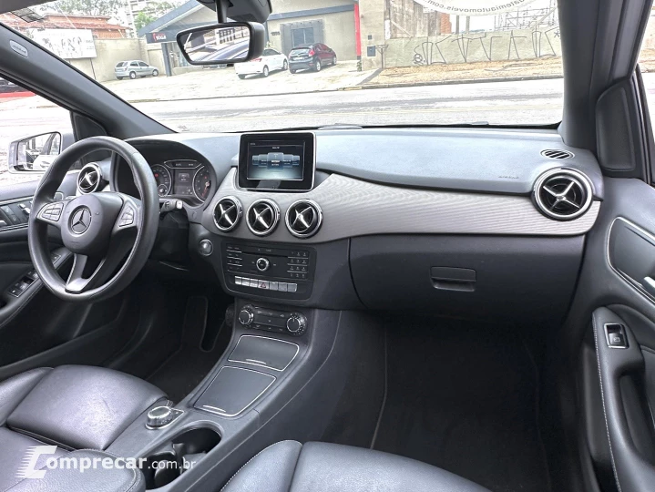 B 200 1.6 TURBO 16V FLEX 4P AUTOMATIZADO