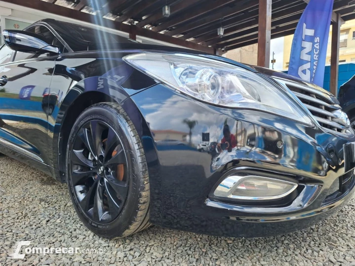 AZERA 3.0 MPFI GLS V6 24V