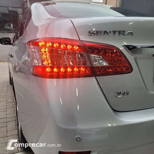 Sentra SL 2.0/ 2.0 Flex Fuel 16V Aut.