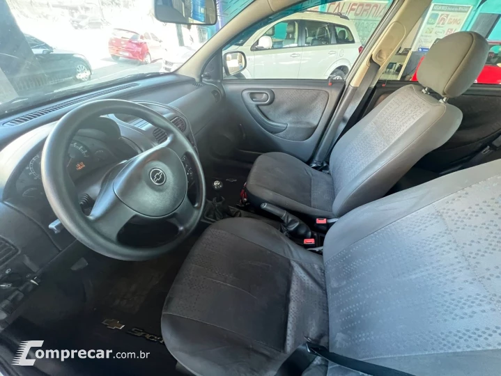 CORSA 1.4 MPFI Maxx Sedan 8V