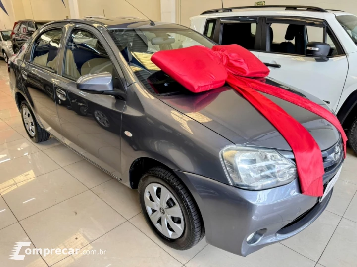 ETIOS 1.5 X Sedan 16V