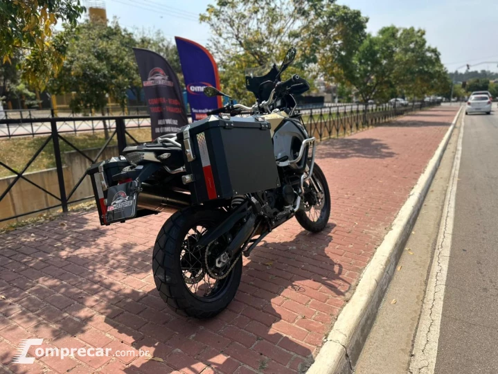 F800 GS ADVENTURE