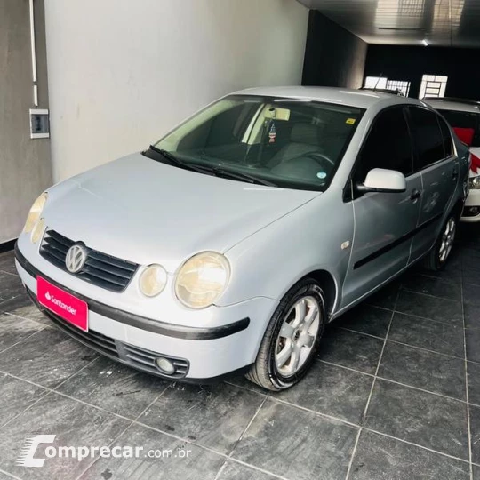 POLO SEDAN 1.6