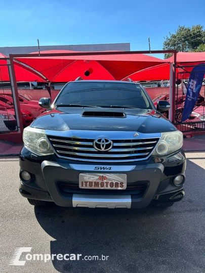 Hilux SW4 3.0 16V 4P SRV 4X4 7 LUGARES TURBO DIESEL AUTOMÁTI