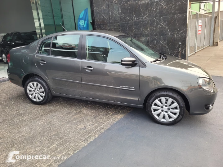 POLO SEDAN 1.6 MI Comfortline 8V