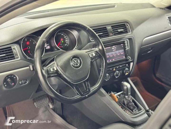 JETTA 1.4 16V TSI Comfortline