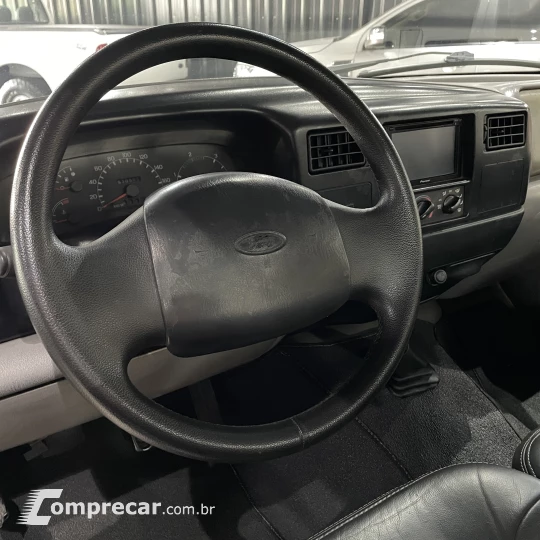 F-250 4.2 XLT 4X2 CS V6
