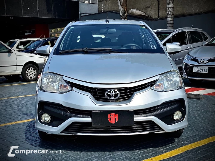 ETIOS 1.5 XS Sedan 16V