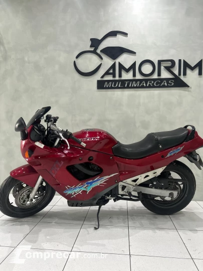 GSX 750F