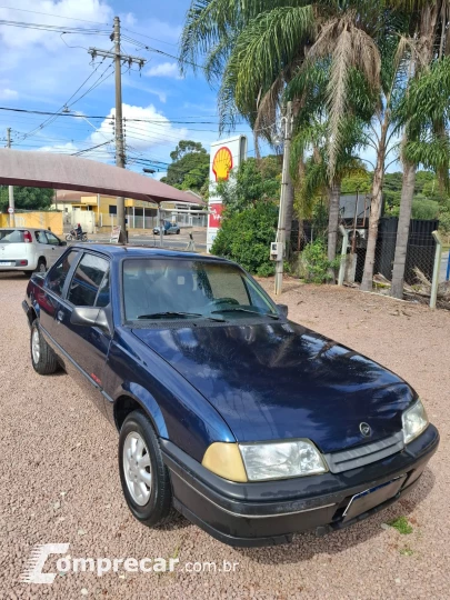 MONZA 1.8 EFI GL 8V