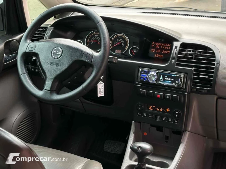 ZAFIRA 2.0 MPFI ELITE 8V FLEX 4P AUTOMÁTICO