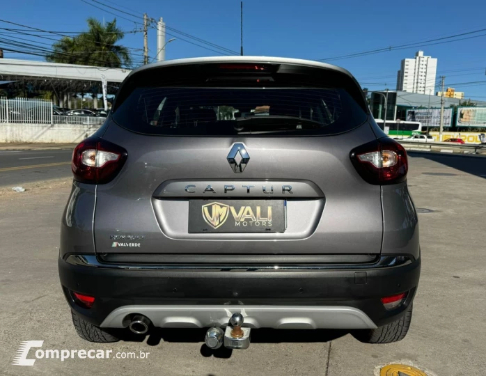 CAPTUR Intense Bose 1.6 16V Flex 5p Aut.