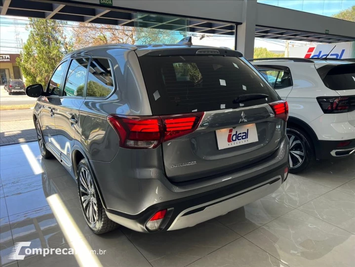 OUTLANDER 2.0 MIVEC GASOLINA HPE AUTOMÁTICO