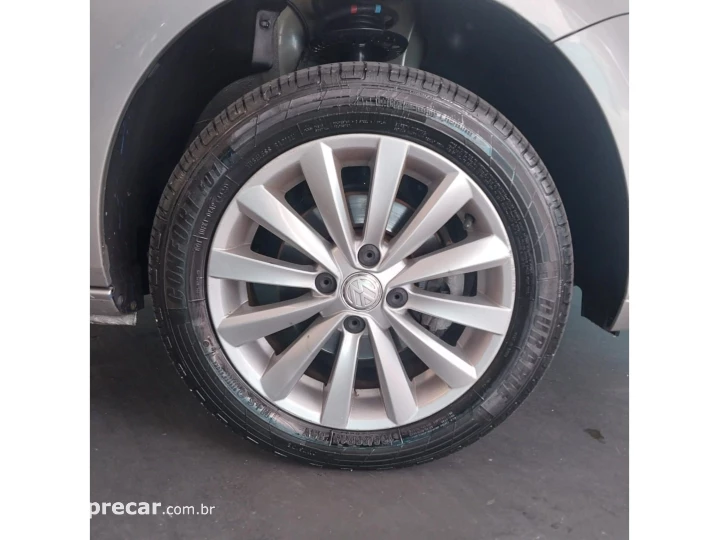 VOYAGE 1.6 MI CITY 8V FLEX 4P MANUAL