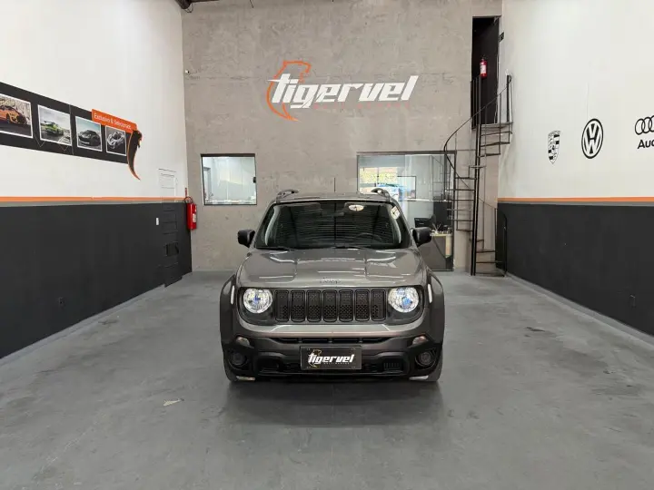 Renegade 1.8 16V Flex Sport 4P Automático