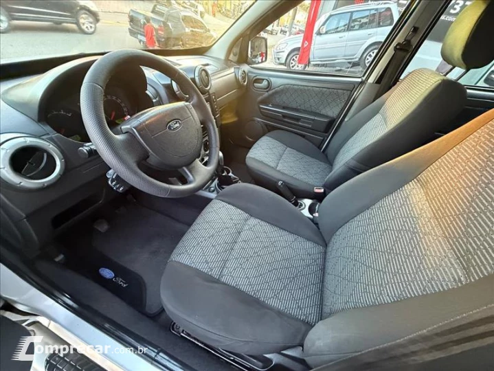 ECOSPORT 1.6 Freestyle 8V
