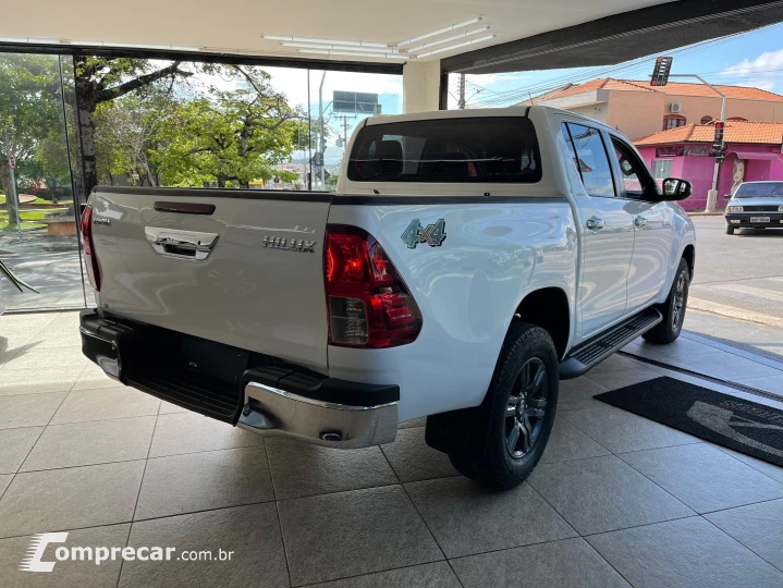 HILUX 2.8 D-4D TURBO DIESEL CD SR 4X4 AUTOMÁTICO