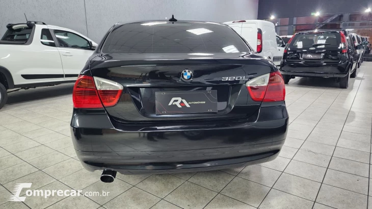 320i