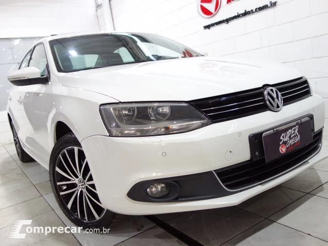 JETTA - 2.0 TSI HIGHLINE 200CV 4P TIPTRONIC