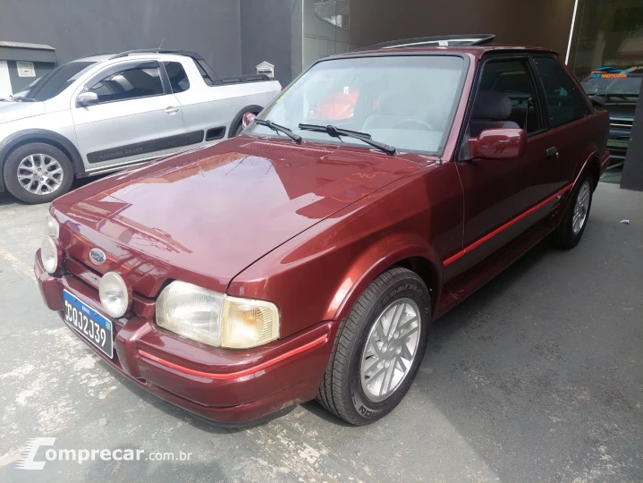 ESCORT 1.8 XR3 8V