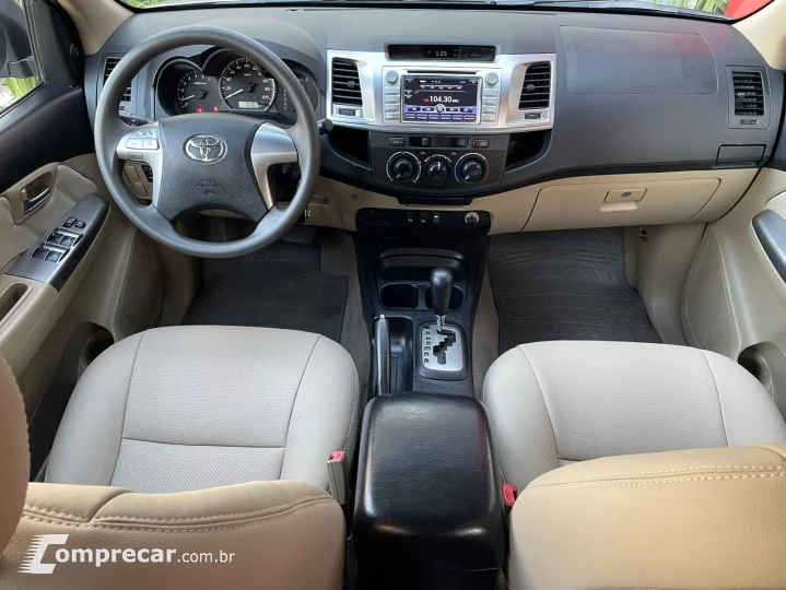 HILUX SW4 2.7 SR 7 Lugares 4X2 16V