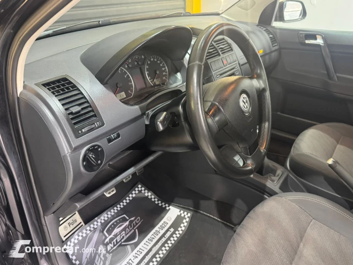 POLO SEDAN 1.6 MI Comfortline 8V