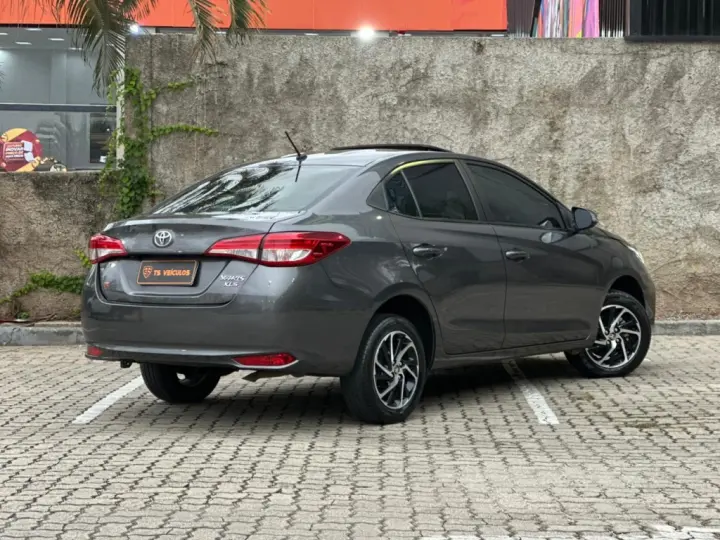 YARIS 1.5 16V FLEX SEDAN XLS CONNECT MULTIDRIVE