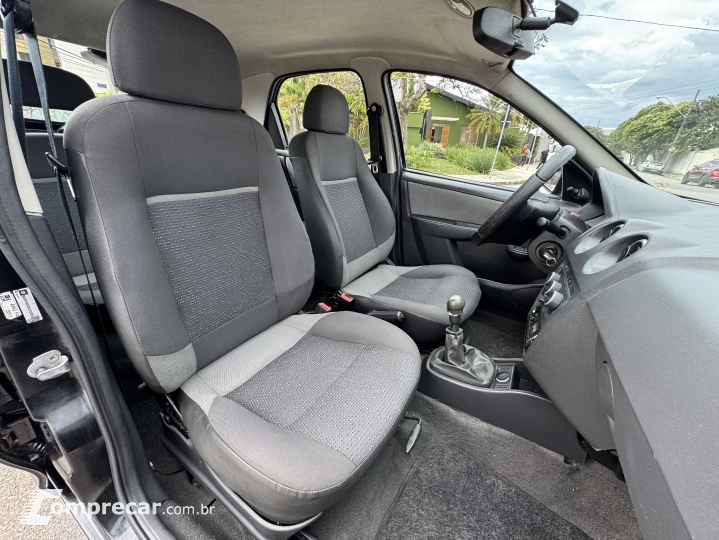 CELTA 1.0 MPFI LT 8V