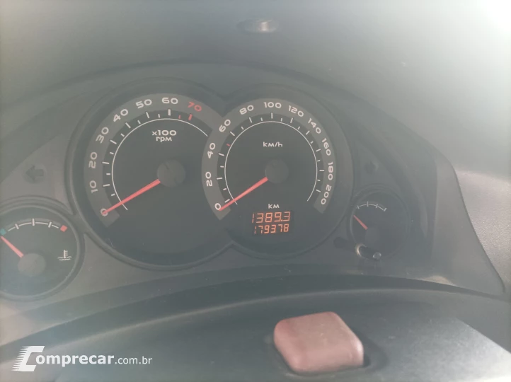 CELTA 1.0 MPFI VHC Life 8V