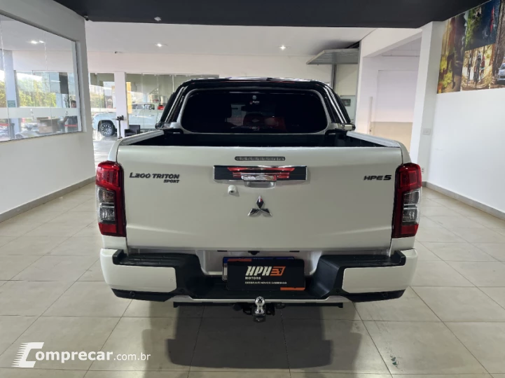 L200 TRITON 2.4 16V Turbo Sport Hpe-s CD 4X4