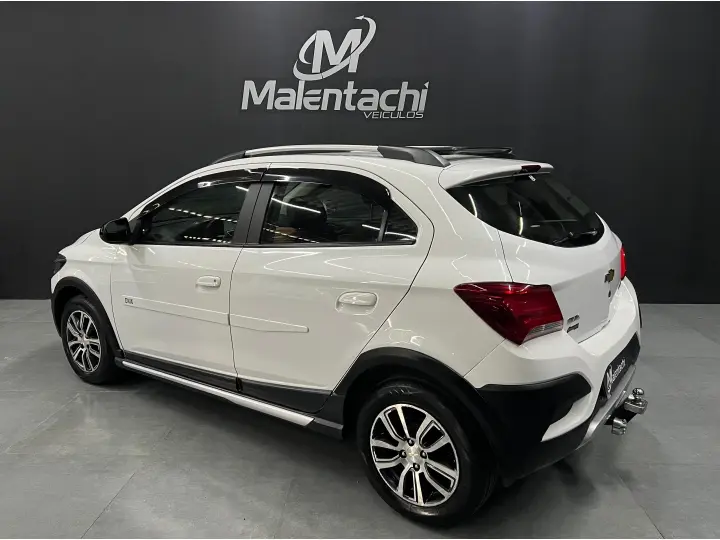 ONIX 1.4 MPFI ACTIV 8V FLEX 4P AUTOMÁTICO