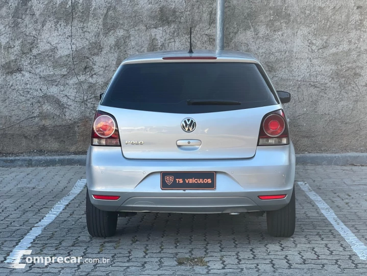 POLO 1.6 MI 8V FLEX 4P MANUAL