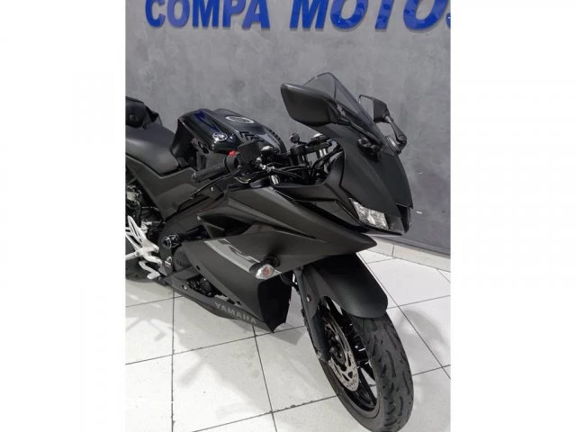 R15 ABS - Street