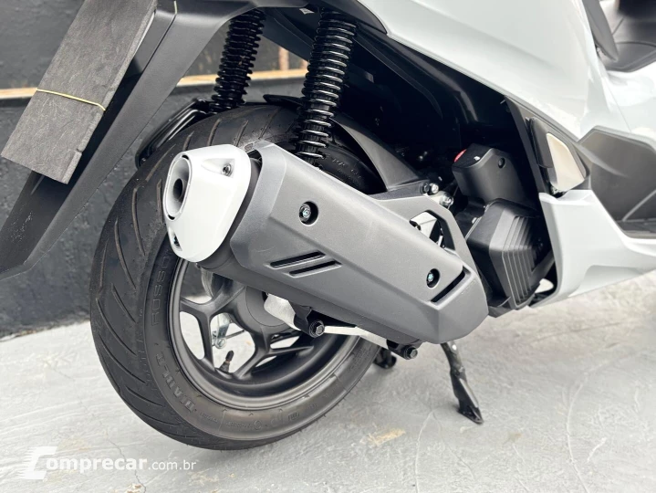 PCX 160