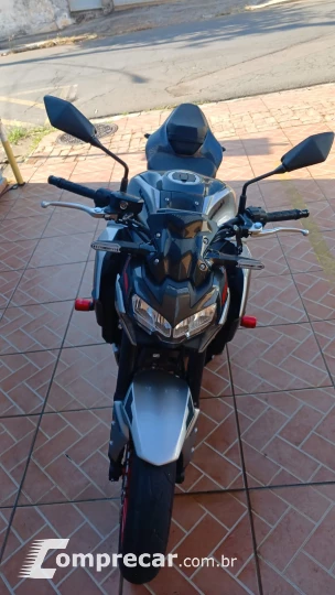 Z 900