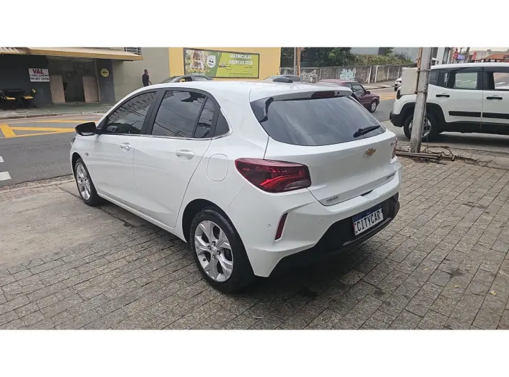 ONIX 1.0 TURBO FLEX PLUS PREMIER AUTOMÁTICO