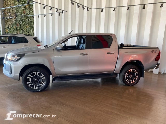 HILUX - 2.8 D-4D TURBO CD SRV 4X4 AUTOMÁTICO