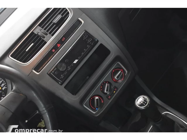 FOX - 1.6 MI 8V 4P MANUAL