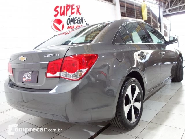 CRUZE SEDAN - 1.8 LT 16V 4P AUTOMÁTICO
