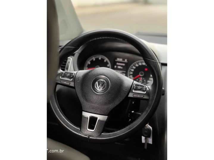 FOX 1.6 MI 8V FLEX 4P AUTOMATIZADO