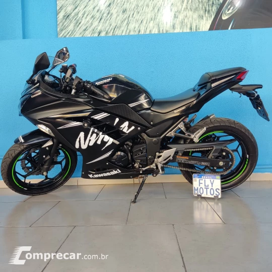 NINJA 300 BLACK