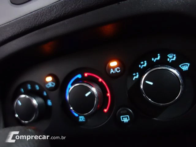 KA + - 1.5 TI-VCT SE PLUS SEDAN AUTOMÁTICO