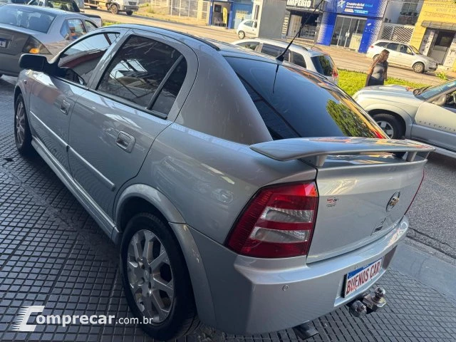 ASTRA HATCH - 2.0 MPFI ADVANTAGE 8V 4P MANUAL