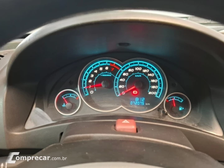 CELTA 1.0 MPFI LT 8V