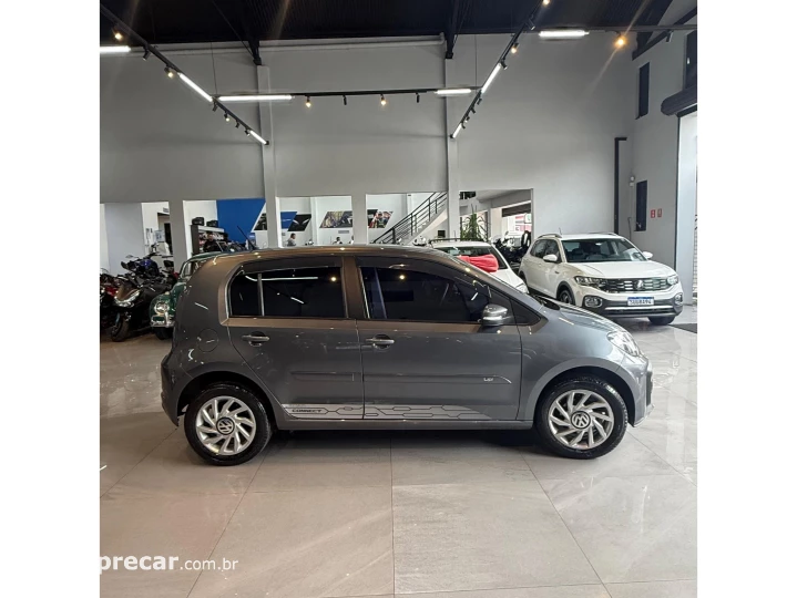 UP 1.0 170 TSI TOTAL FLEX CONNECT 4P MANUAL