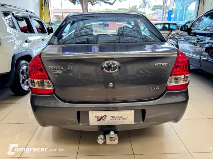 ETIOS 1.5 X Sedan 16V