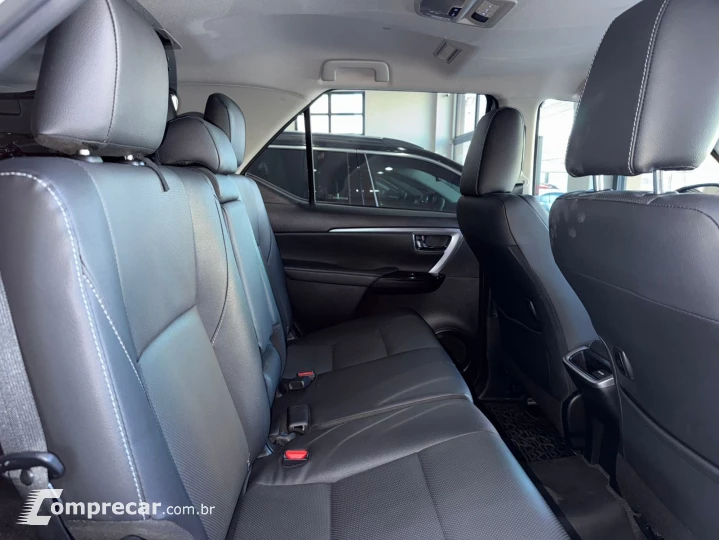 HILUX SW4 2.8 D-4d Turbo SRX Platinum 7L 4X4
